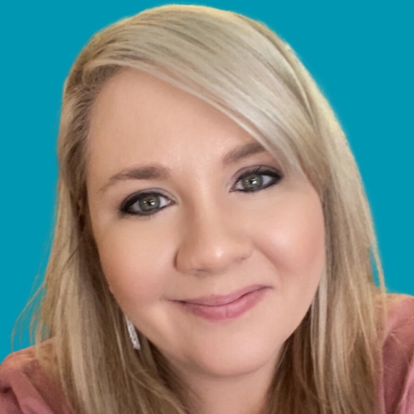 Meet your Posher, Melissa - Picture 1 of 1